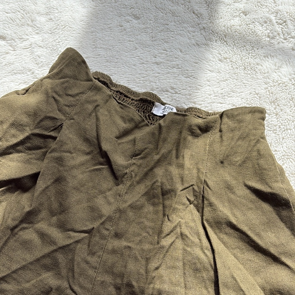 Ardene Olive Green High-Waisted Shorts | Pleated Relaxed Fit | Women’s Size‎ XS - Picture 4 of 6